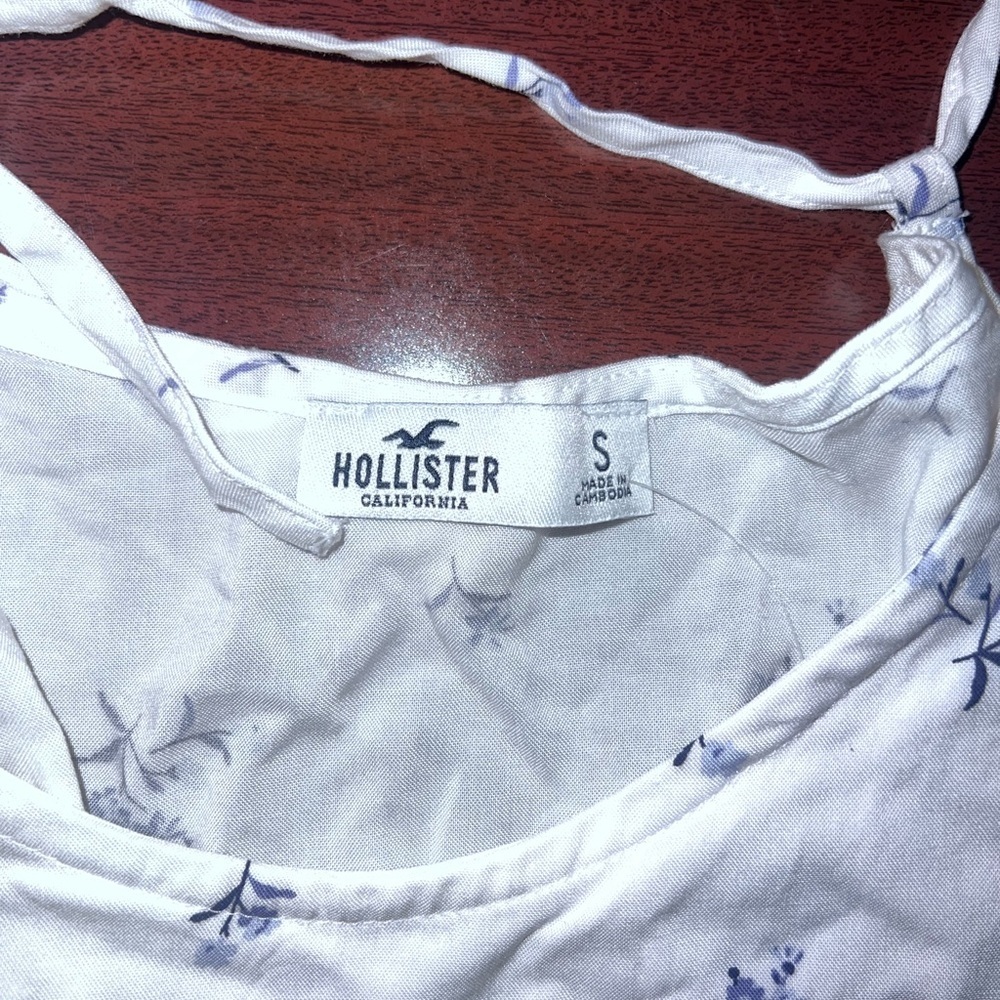 Hollister White and Blue Floral Camisole - Picture 4 of 6